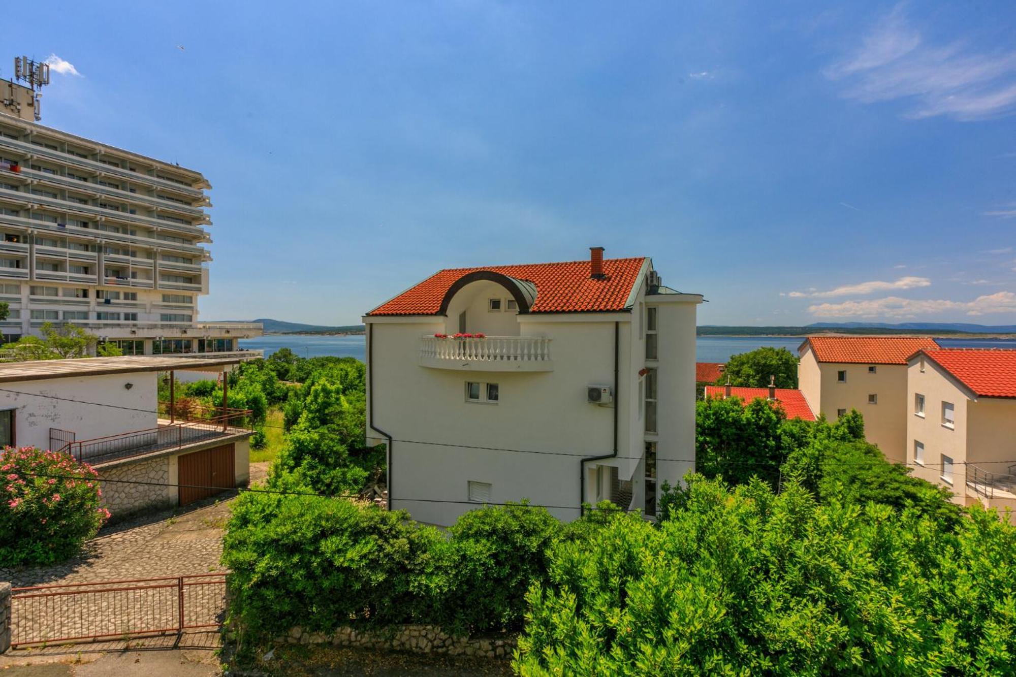 Podvezanec Apartment Dramalj Exterior photo